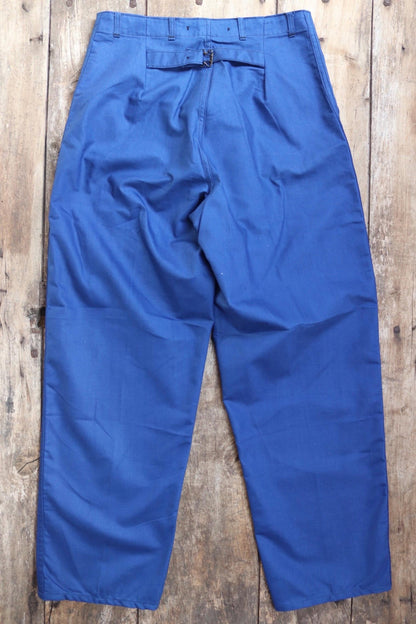 Vintage WW2 workwear trousers - 1940s deadstock - Swedish military - buckle back pants - indigo blue cotton twill - 32” x 32”