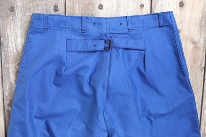 Vintage WW2 workwear trousers - 1940s deadstock - Swedish military - buckle back pants - indigo blue cotton twill - 32” x 32”