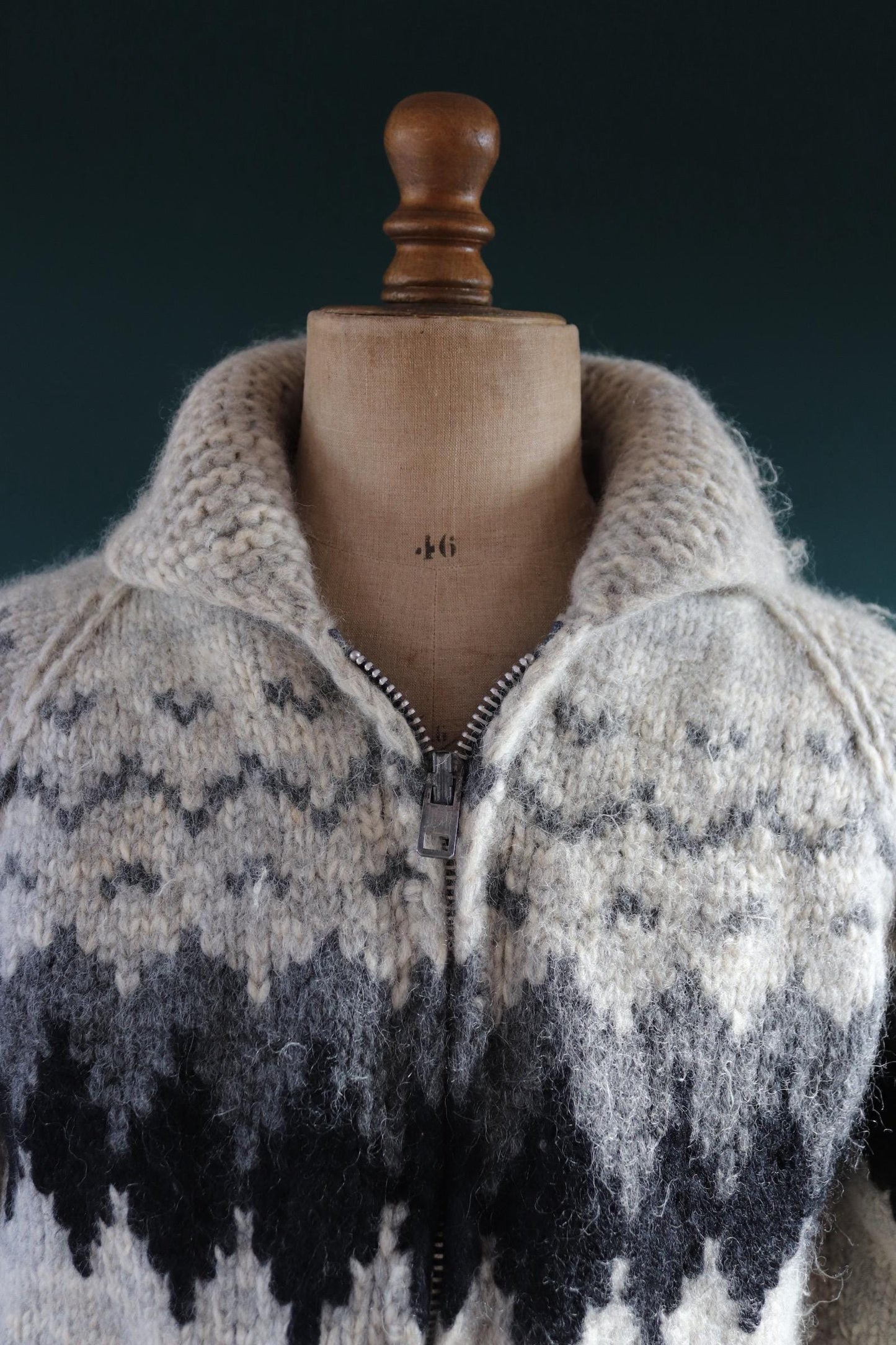 Vintage 1980s Tuak cowichan sweater - chunky wool cardigan - hand knitted jumper - shawl collar - 42” chest