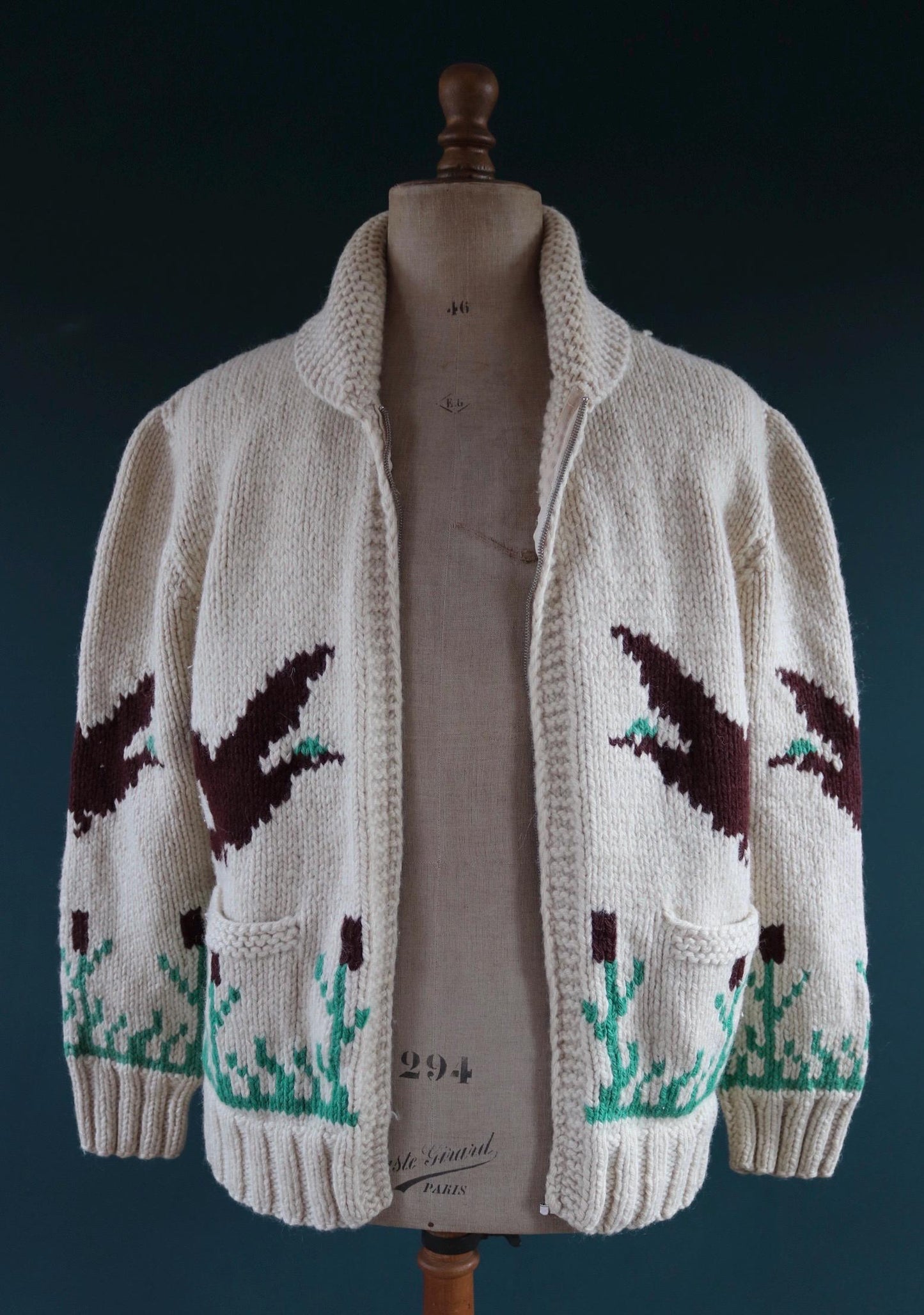 Vintage 1960s wool Cowichan sweater - 1970s novelty hand knit - shawl collar - geese design jumper - 42” chest