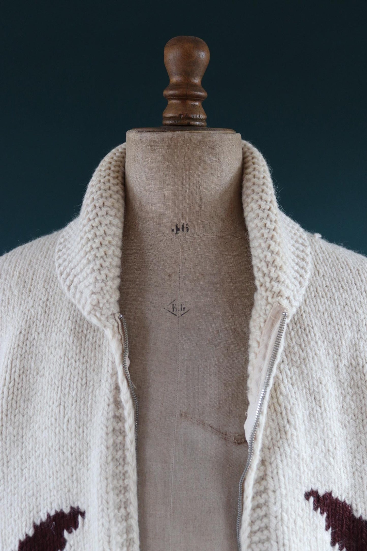 Vintage 1960s wool Cowichan sweater - 1970s novelty hand knit - shawl collar - geese design jumper - 42” chest