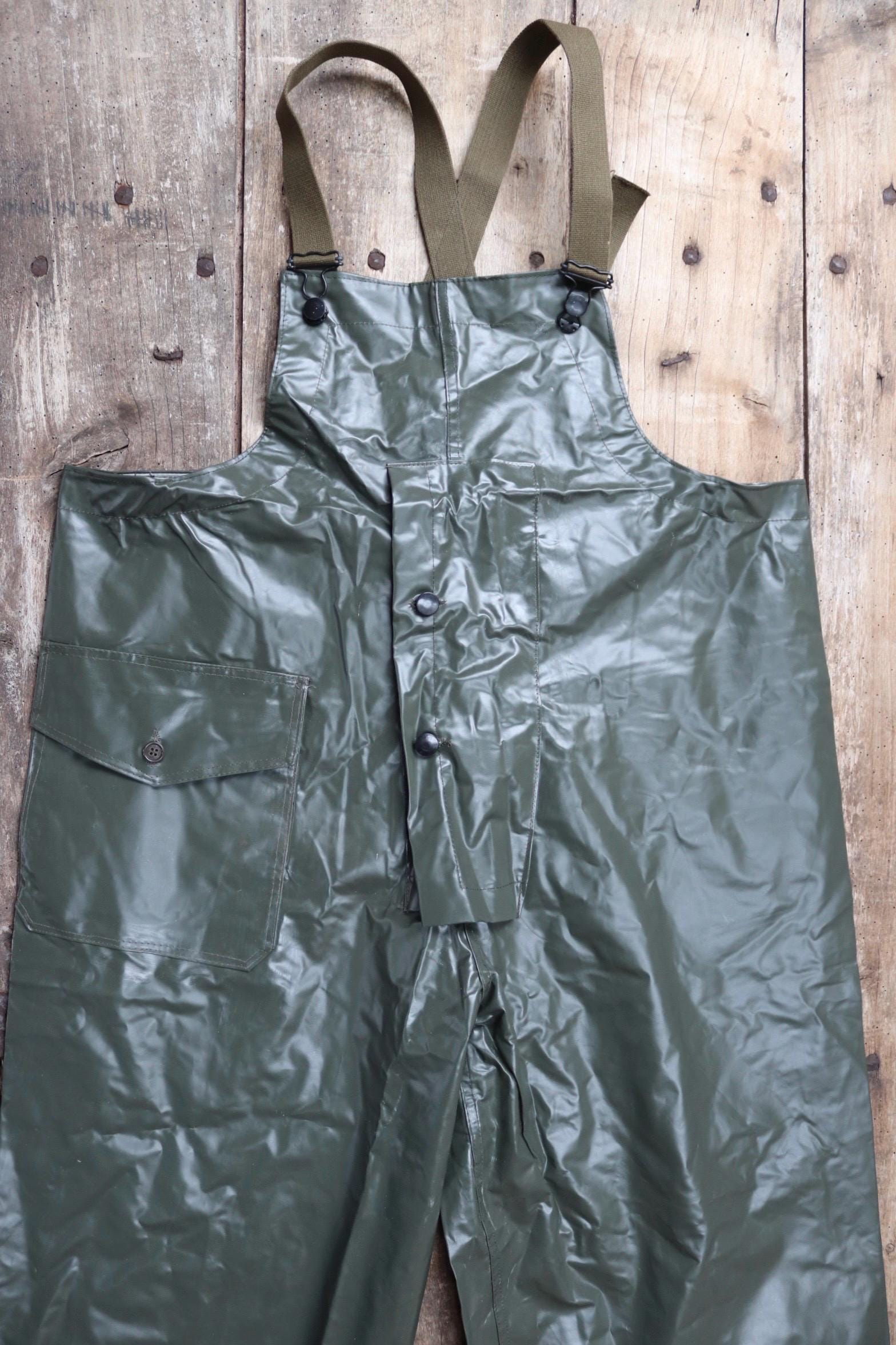 Vintage 1980s Italian Navy waterproofs - deck overalls - foul weather gear - 47" x 29”