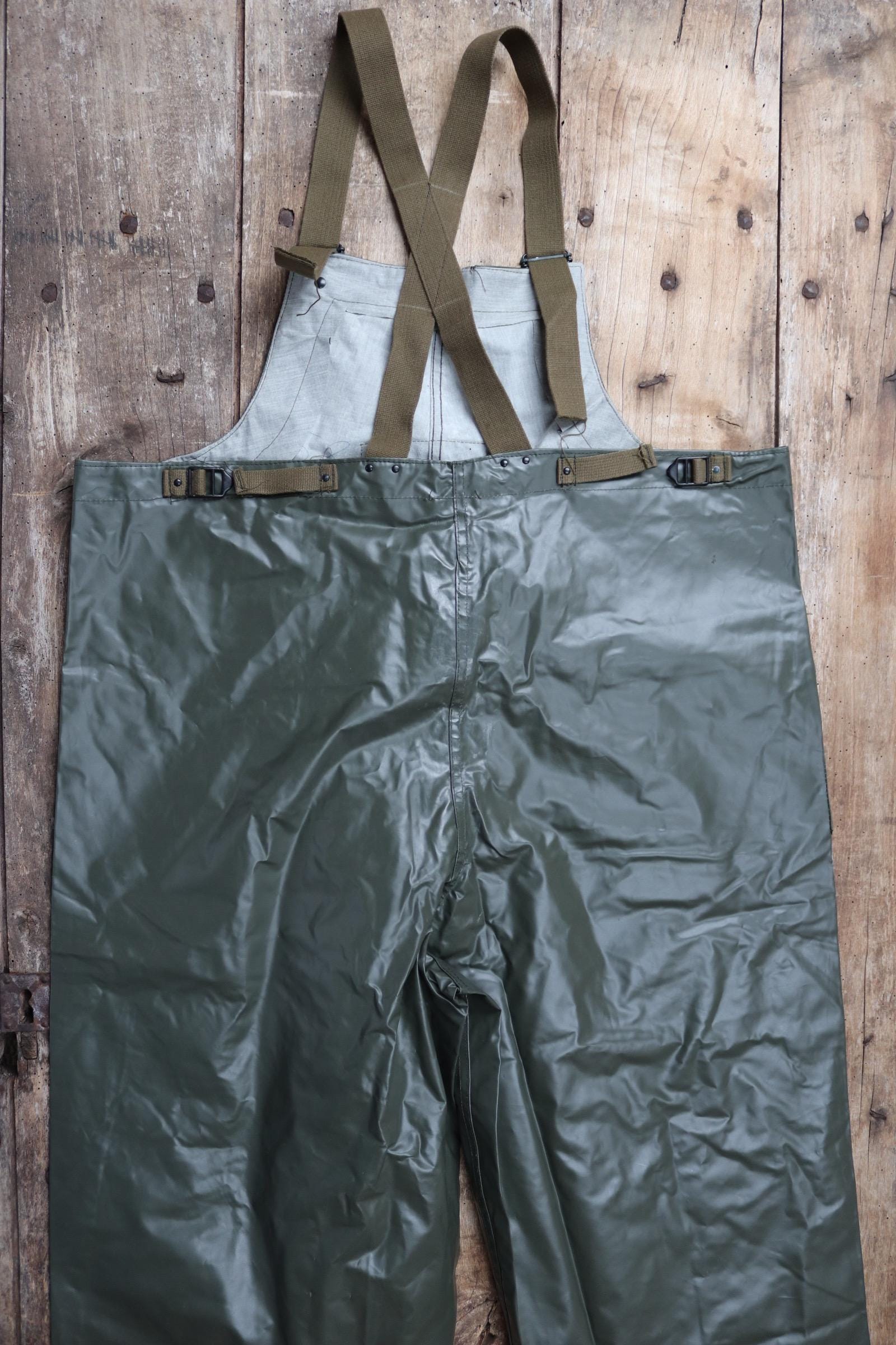 Vintage 1980s Italian Navy waterproofs - deck overalls - foul weather gear - 47" x 29”