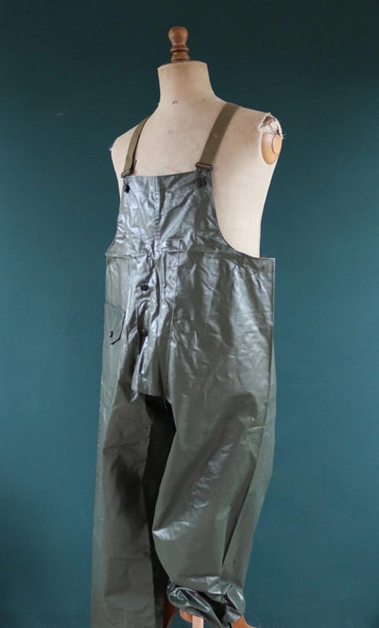 Vintage 1980s Italian Navy waterproofs - deck overalls - foul weather gear - 42" x 28”