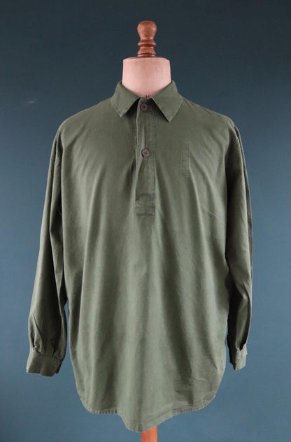 Vintage 1970s Swedish military workwear shirt - M59 - fältskjorta - green cotton army smock - 49” chest