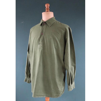 Vintage 1970s Swedish military workwear shirt - M59 - fältskjorta - green cotton army smock - 49” chest