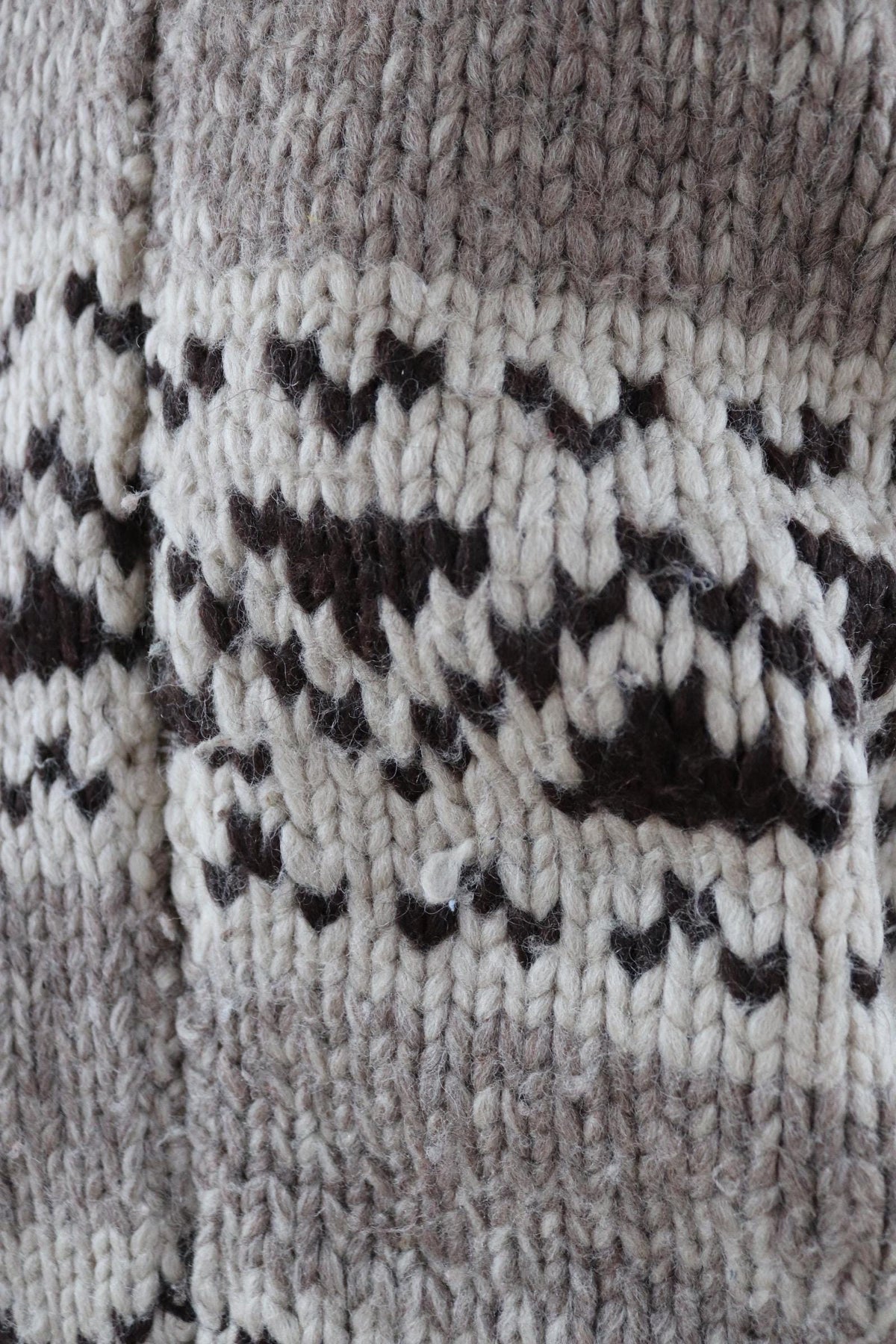Vintage 1970s Cowichan wool cardigan - hand knitted - 1980s chunky winter sweater - 46" chest