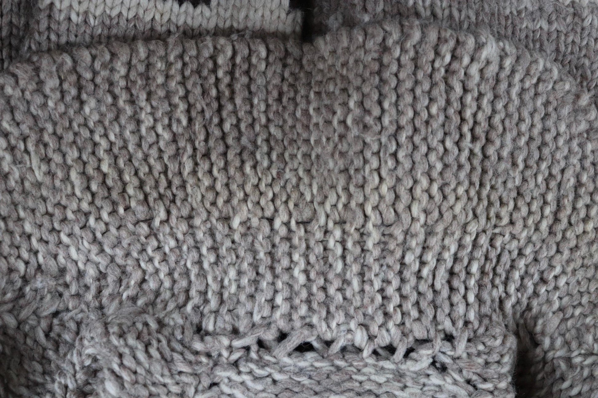 Vintage 1970s Cowichan wool cardigan - hand knitted - 1980s chunky winter sweater - 46" chest