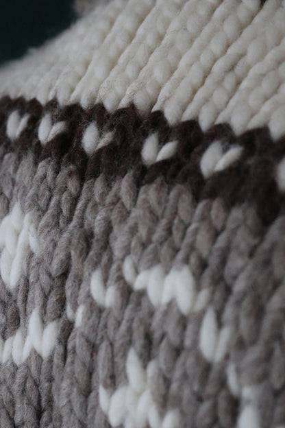 Vintage 1980s Cowichan wool cardigan - hand knitted - chunky winter sweater - 45" chest