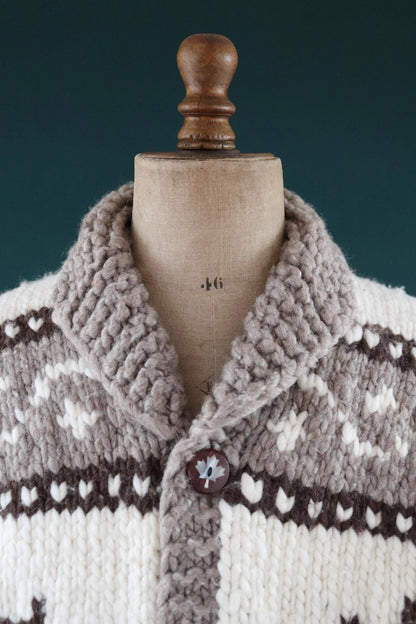 Vintage 1980s Cowichan wool cardigan - hand knitted - chunky winter sweater - 45" chest
