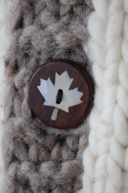 Vintage 1980s Cowichan wool cardigan - hand knitted - chunky winter sweater - 45" chest