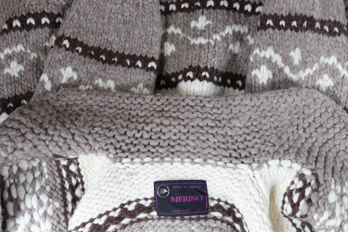 Vintage 1980s Cowichan wool cardigan - hand knitted - chunky winter sweater - 45" chest