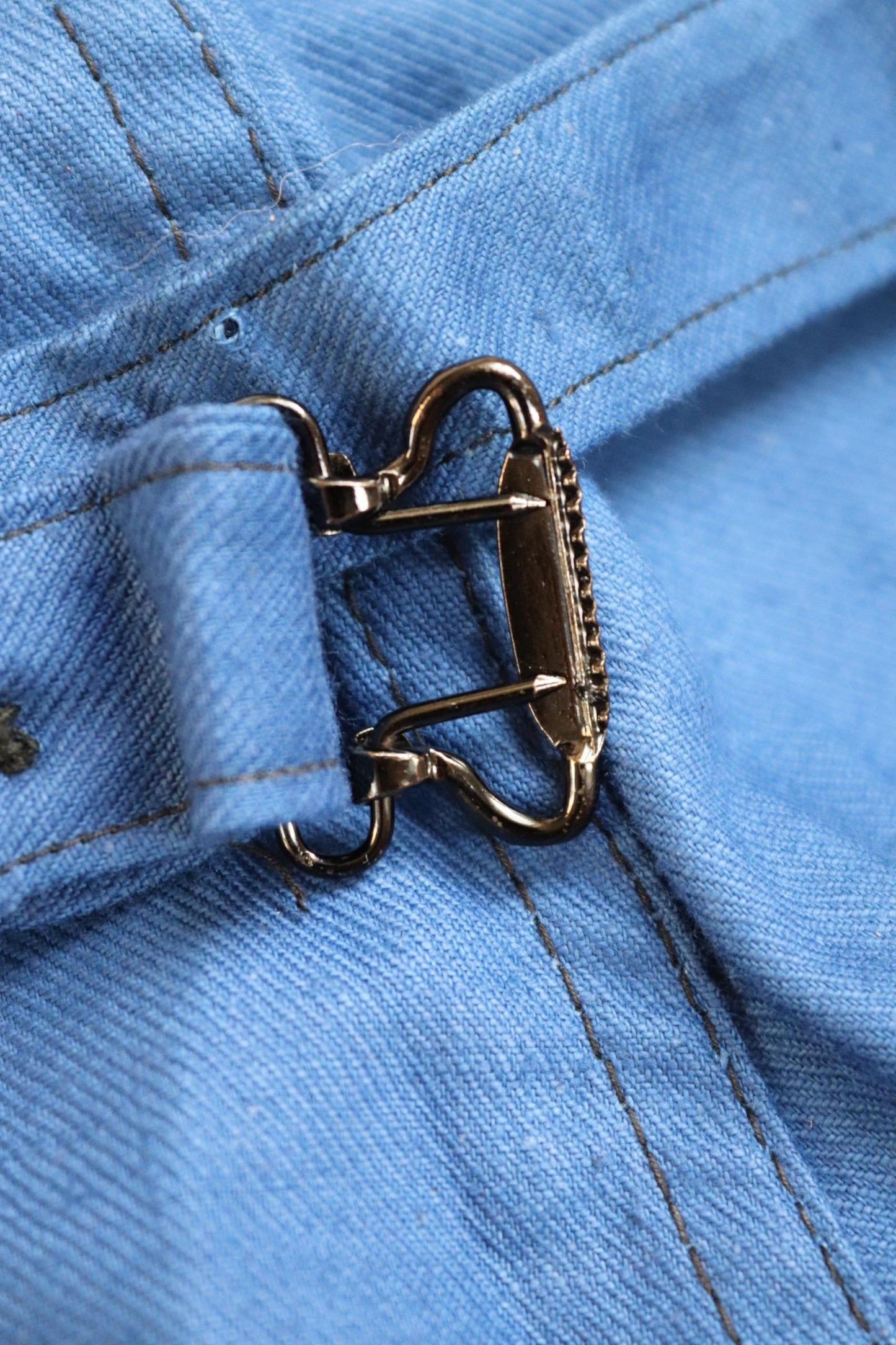 Vintage WW2 workwear trousers - 1940s deadstock - buckle back pants - Swedish military - cobalt blue cotton twill - 30” x 32”