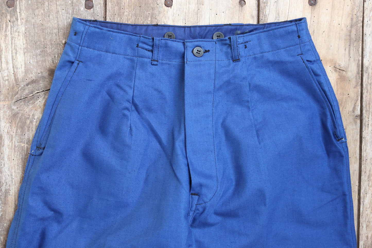 Vintage WW2 workwear trousers - 1940s deadstock - buckle back pants - Swedish military - cobalt blue cotton twill - 30” x 32”