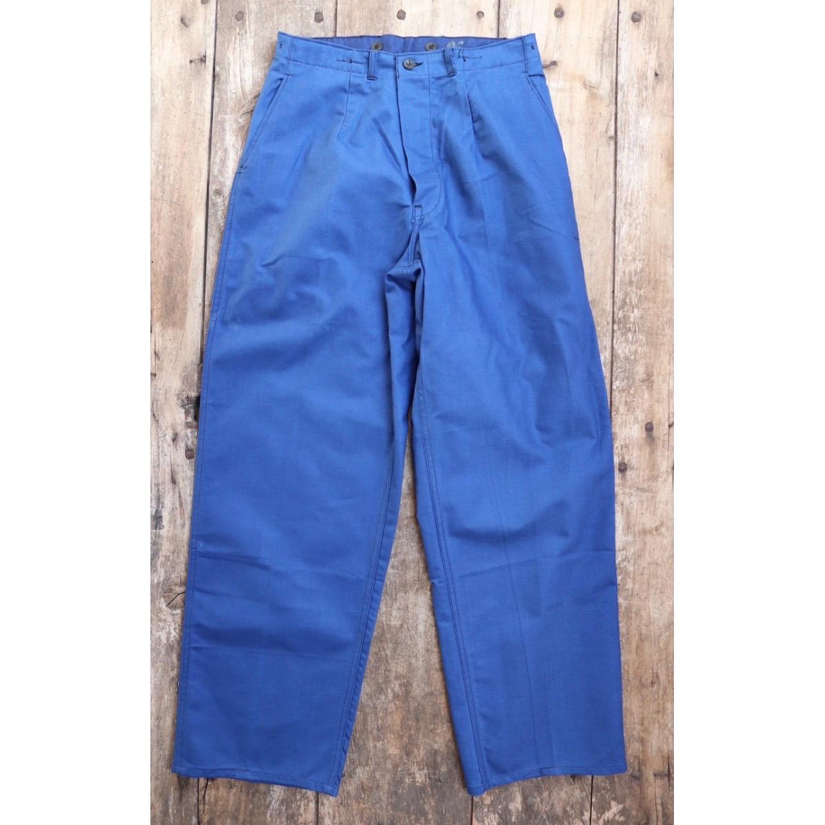 Vintage WW2 workwear trousers - 1940s deadstock - Swedish military - buckle back pants - blue cotton twill - 30” x 32”