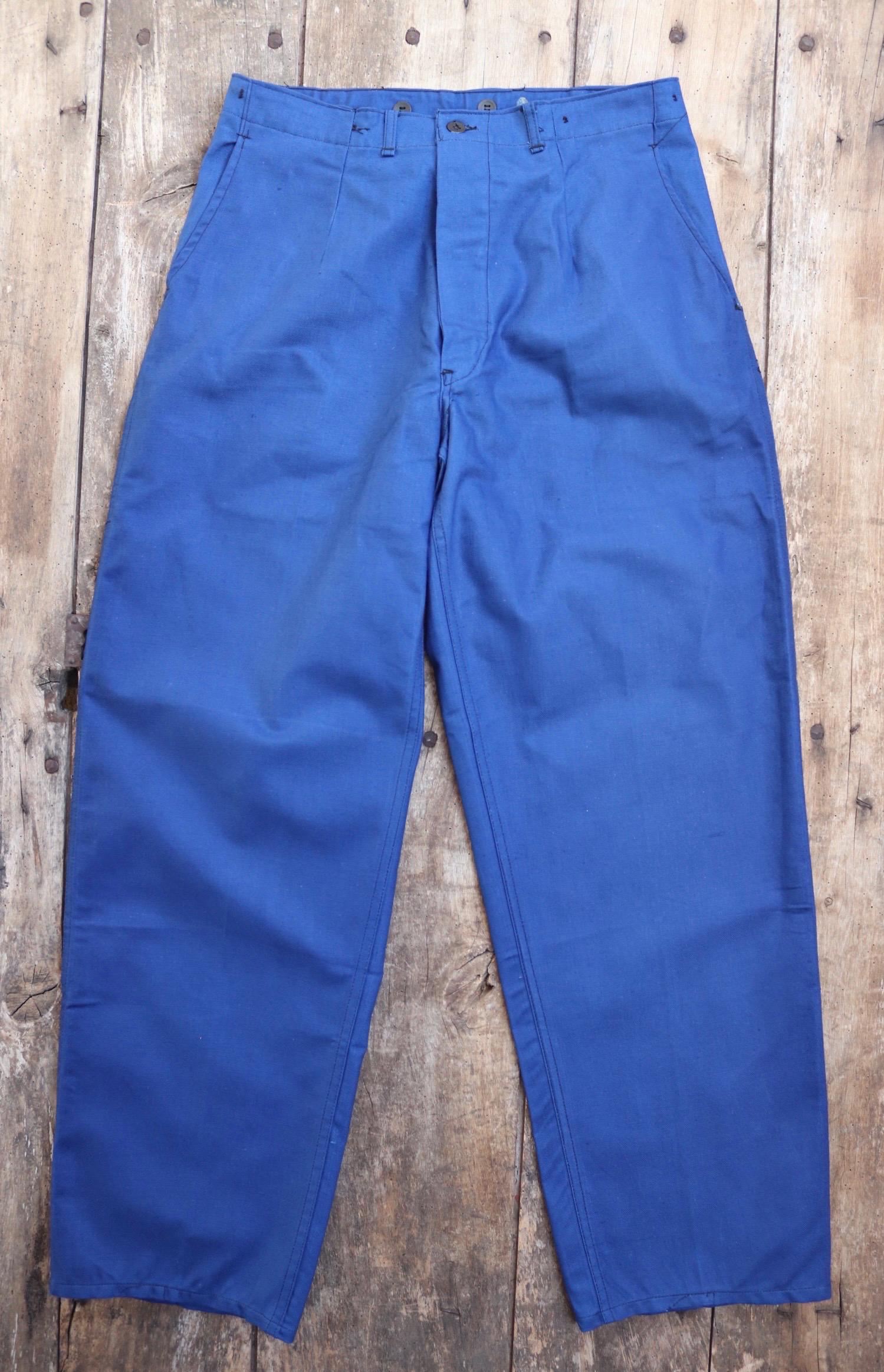 Vintage WW2 workwear trousers - 1940s deadstock - Swedish military - buckle back pants - indigo blue cotton twill - 32” x 32”