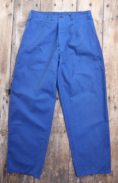 Vintage WW2 workwear trousers - 1940s deadstock - Swedish military - buckle back pants - indigo blue cotton twill - 32” x 32”