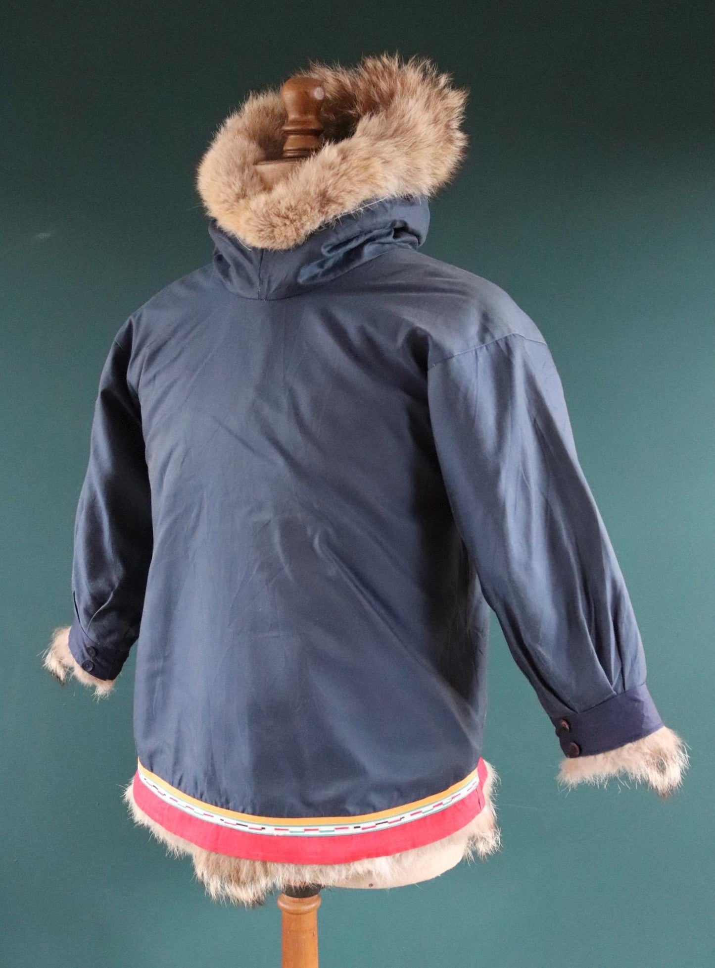 Vintage Indigenous Arctic style anorak - traditional parka - 40" chest