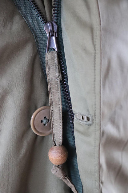 Vintage 1950s British army middle parka - 1st pattern military jacket - extreme cold weather - 42” chest