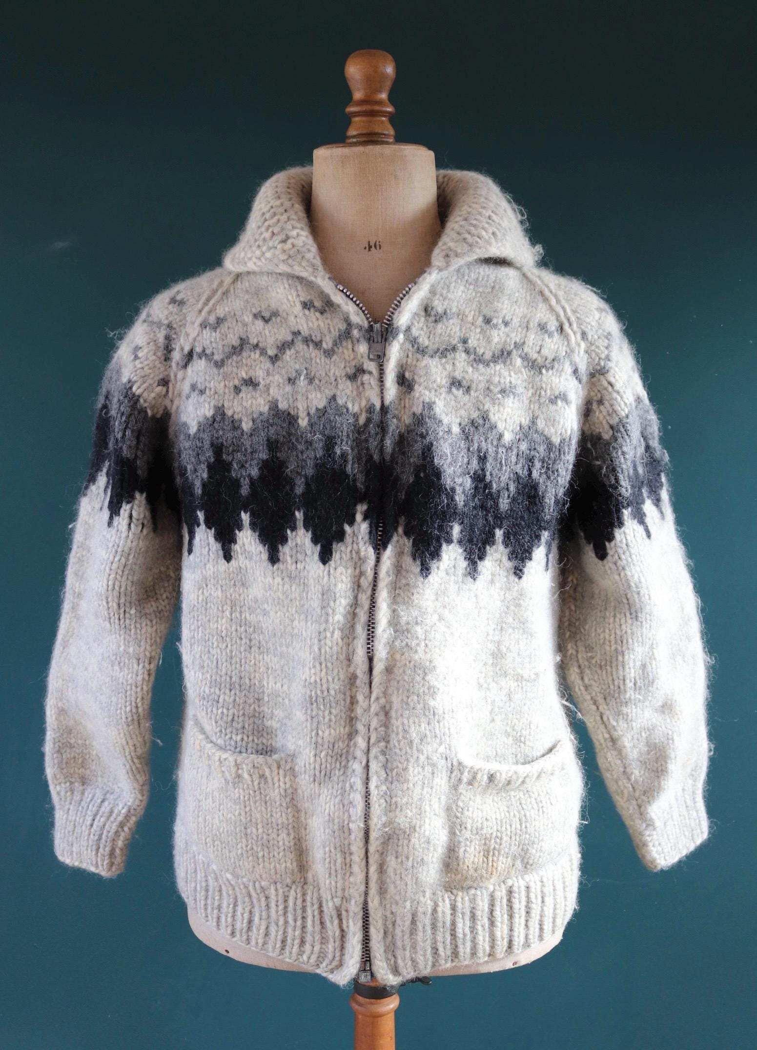 Vintage 1980s Tuak cowichan sweater - chunky wool cardigan - hand knitted jumper - shawl collar - 42” chest