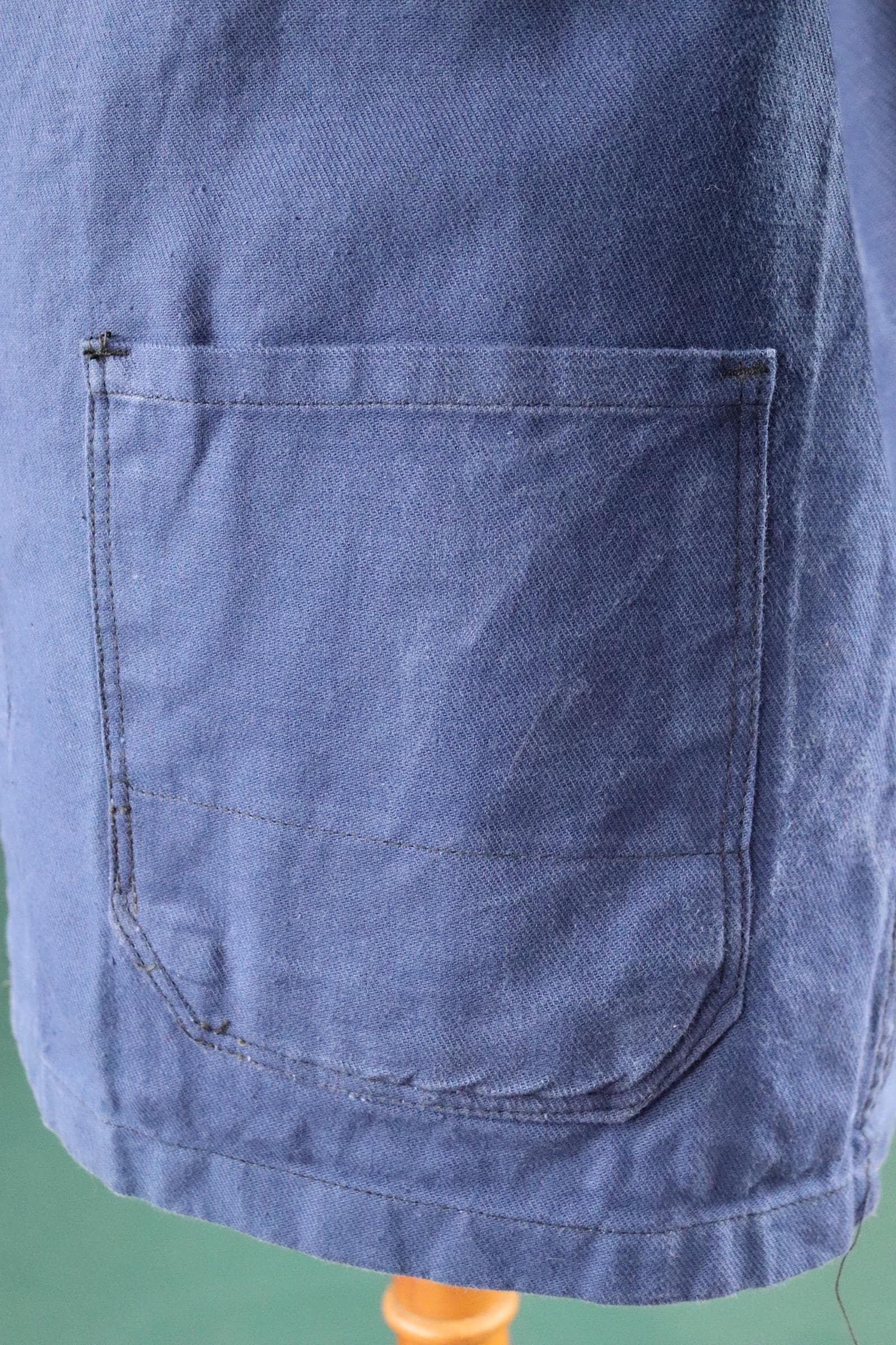 Vintage French workwear jacket - blue chore coat - 46” chest