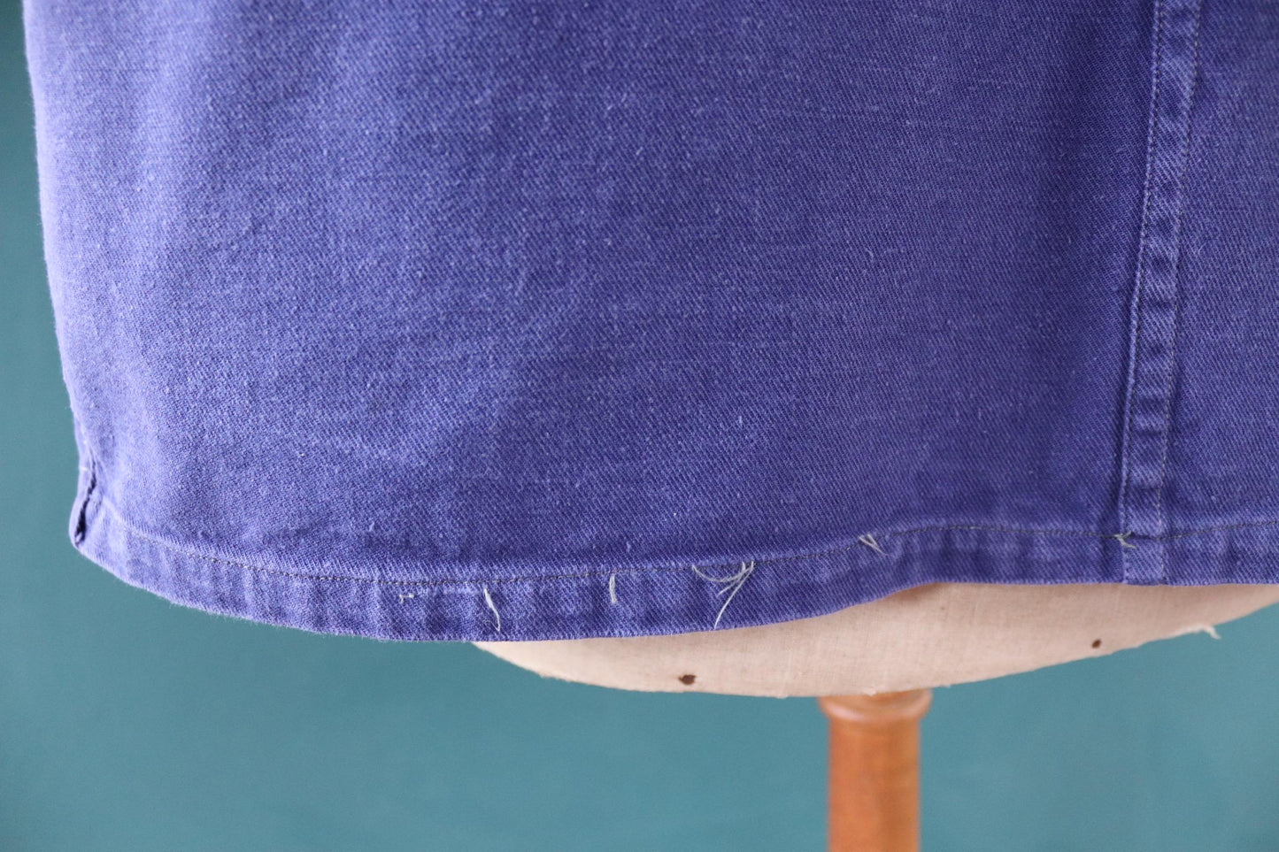 Vintage French workwear jacket - blue chore coat - 53” chest