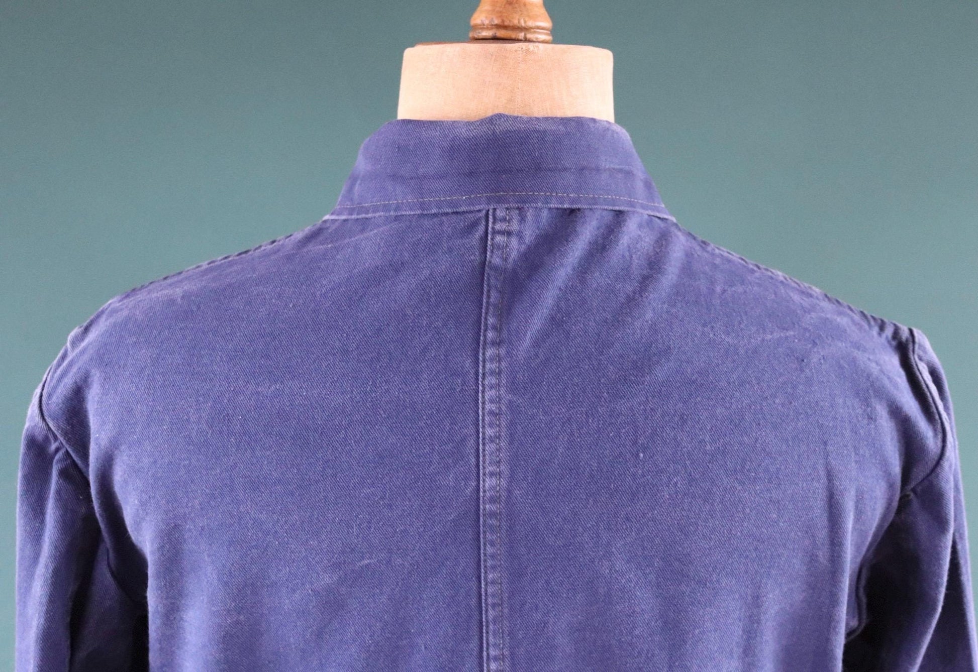 Vintage French workwear jacket - blue chore coat - 44” chest