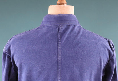 Vintage French workwear jacket - blue chore coat - 44” chest