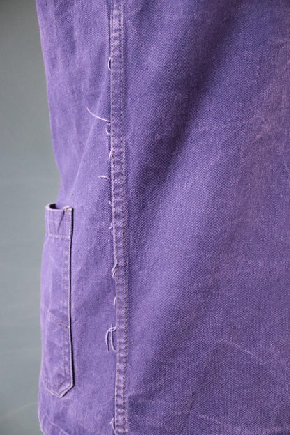 Vintage French workwear jacket - blue chore coat - 44” chest