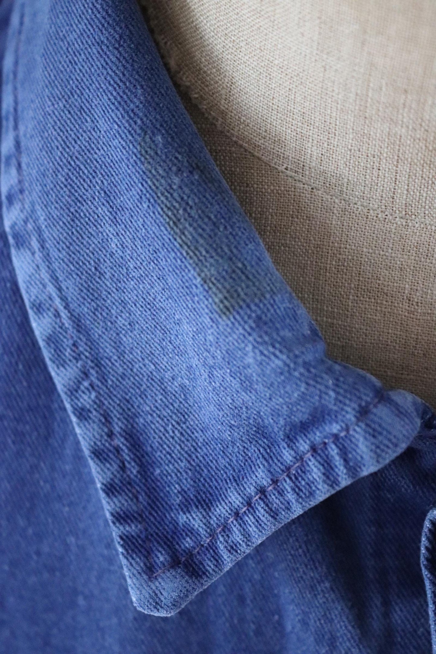 Vintage French workwear jacket - blue chore coat - 48” chest