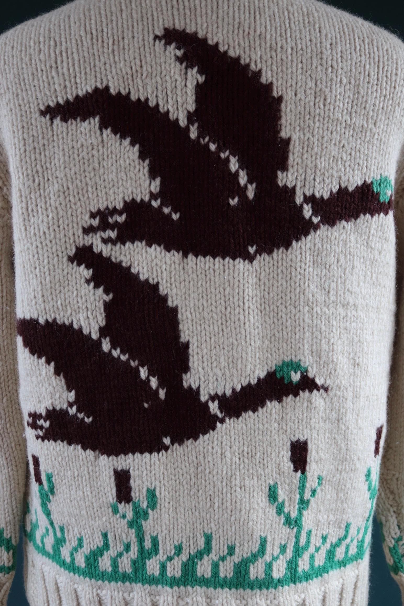 Vintage 1960s wool Cowichan sweater - 1970s novelty hand knit - shawl collar - geese design jumper - 42” chest