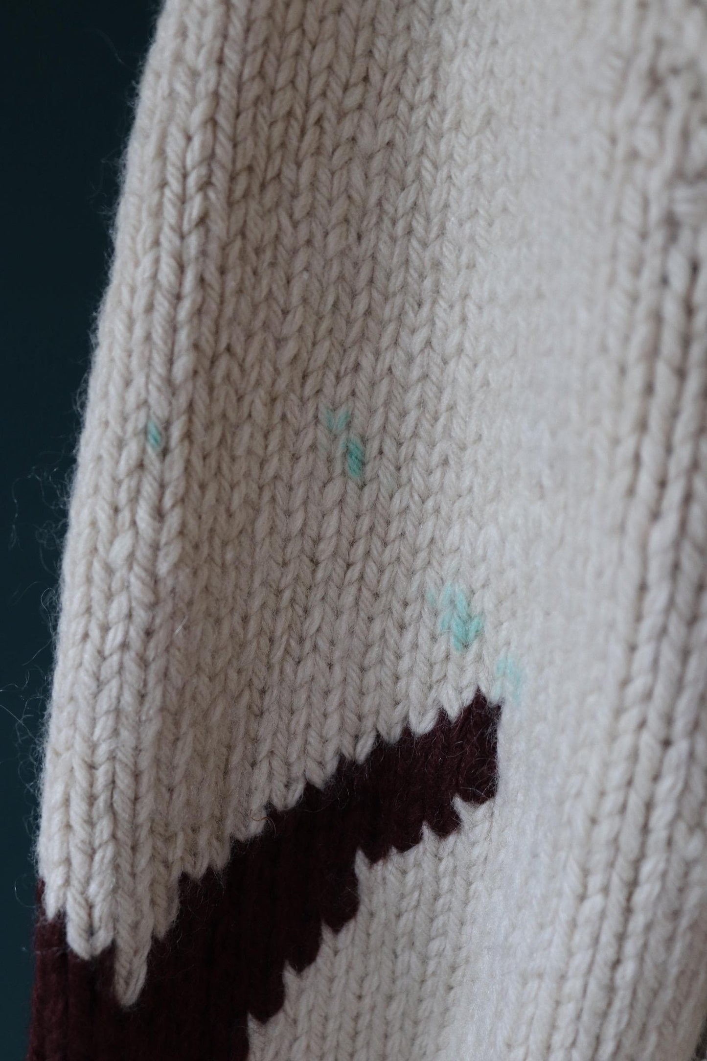 Vintage 1960s wool Cowichan sweater - 1970s novelty hand knit - shawl collar - geese design jumper - 42” chest