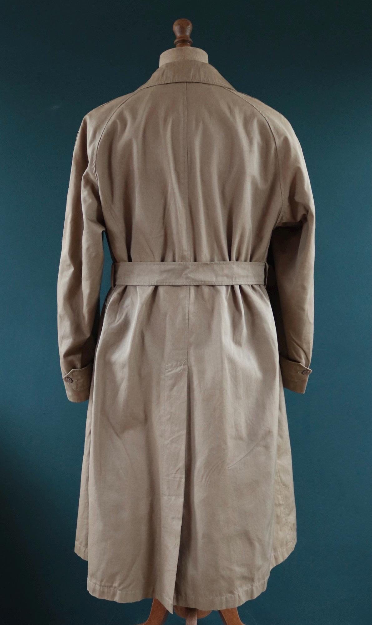 Vintage 1950s demob trench coat - WW2 British - gabardine rain coat - double breasted - 48” chest