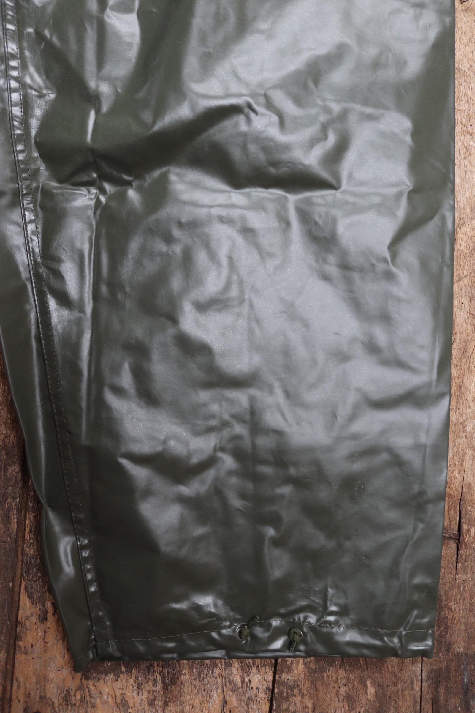 Vintage 1980s Italian Navy waterproofs - deck overalls - foul weather gear - 45" x 28”