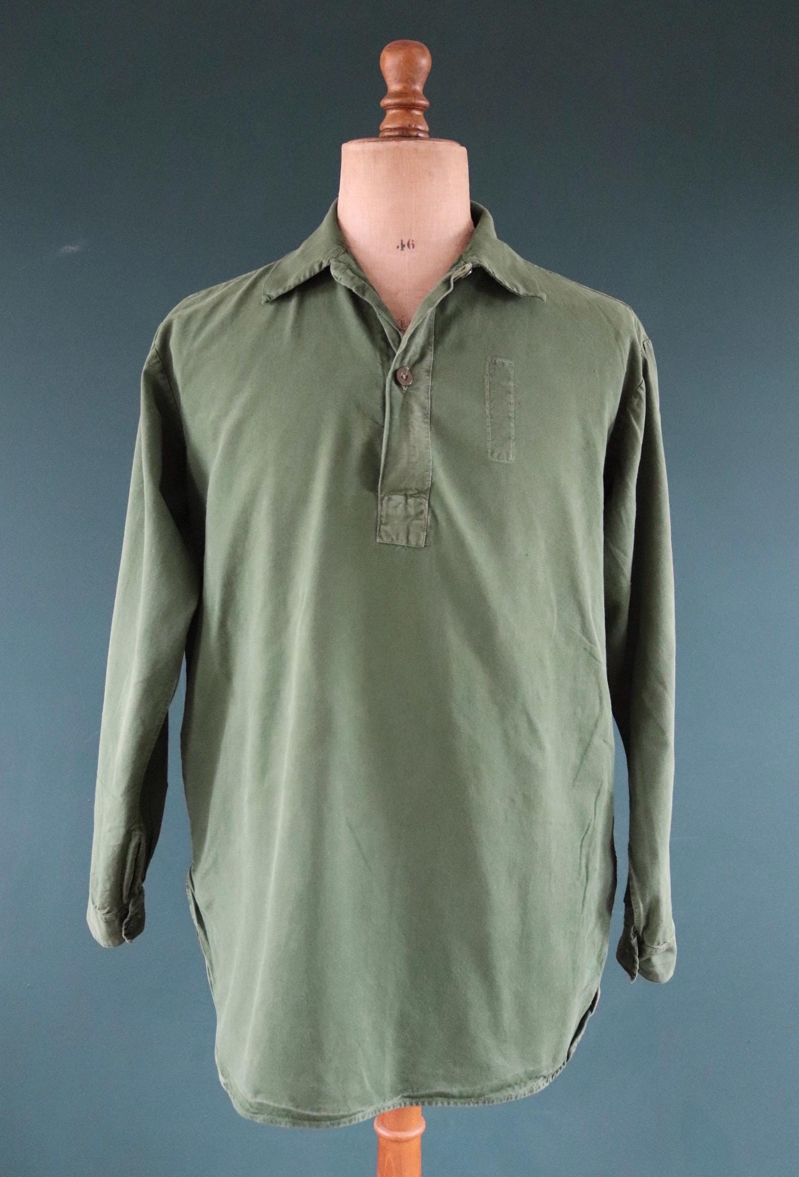 Vintage 1970s Swedish military workwear shirt - M59 - fältskjorta - green cotton army smock - 49” chest