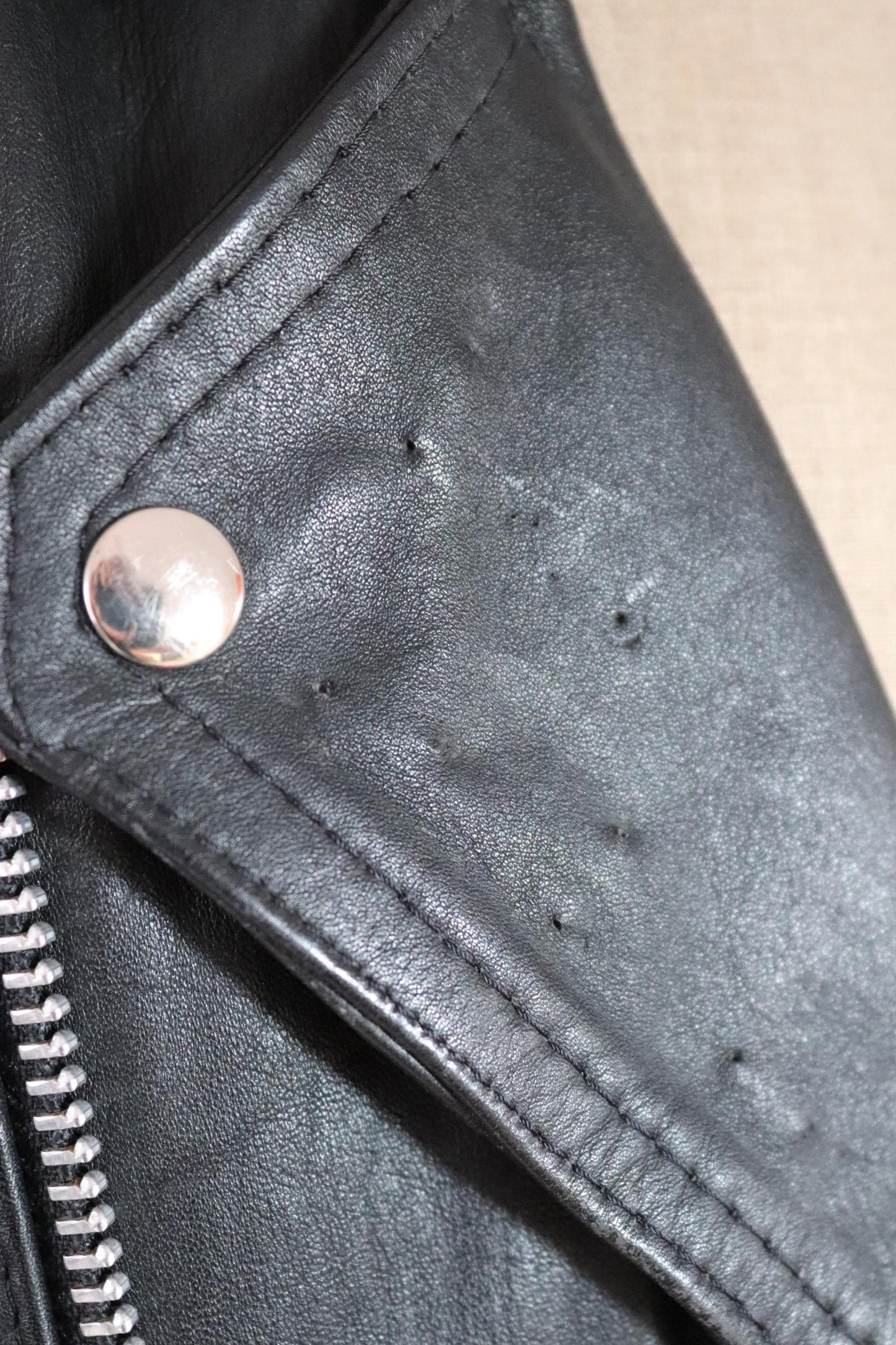 Vintage 1980s black leather biker jacket - 44” chest