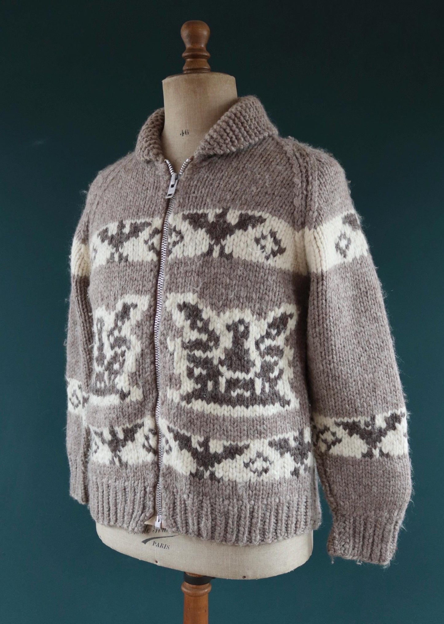 Vintage 1970s Cowichan wool cardigan - hand knitted - 1980s chunky winter sweater - 42" chest