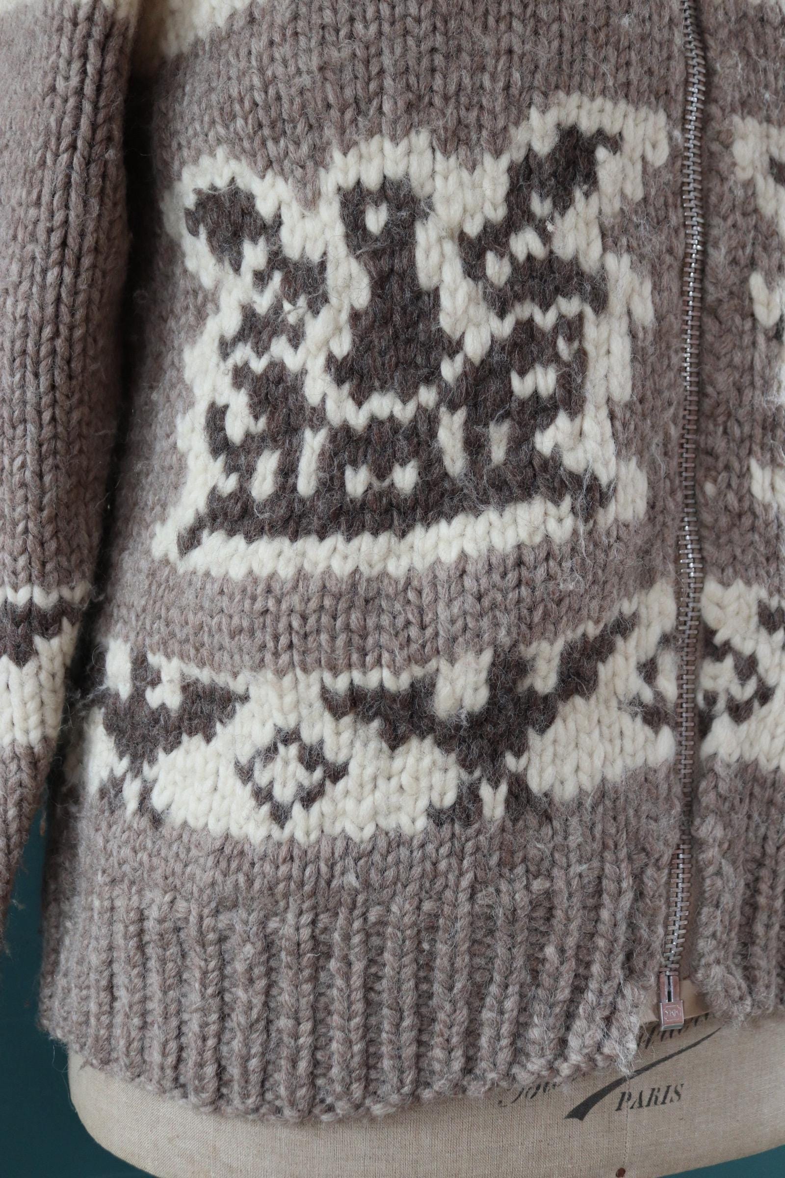 Vintage 1970s Cowichan wool cardigan - hand knitted - 1980s chunky winter sweater - 42" chest