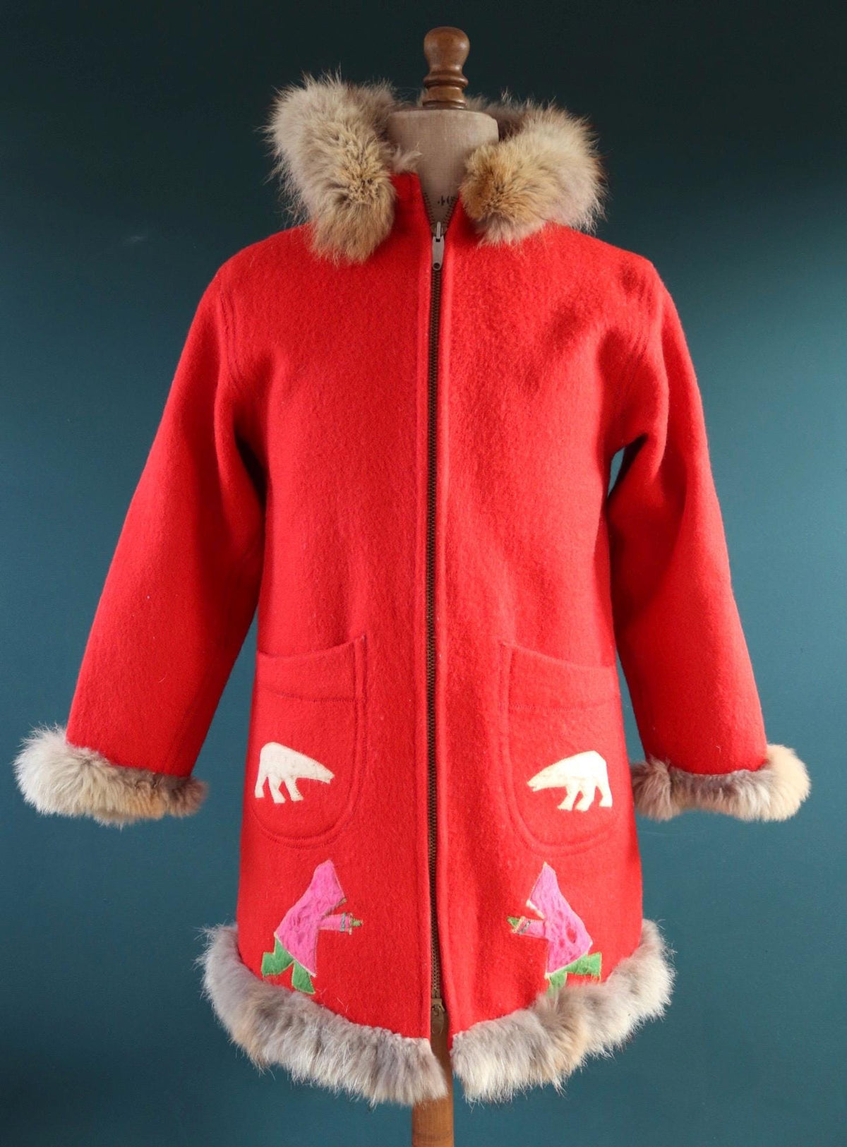 Vintage 1970s embroidered wool coat - Hudsons Bay jacket - Alaskan parka - 40" chest