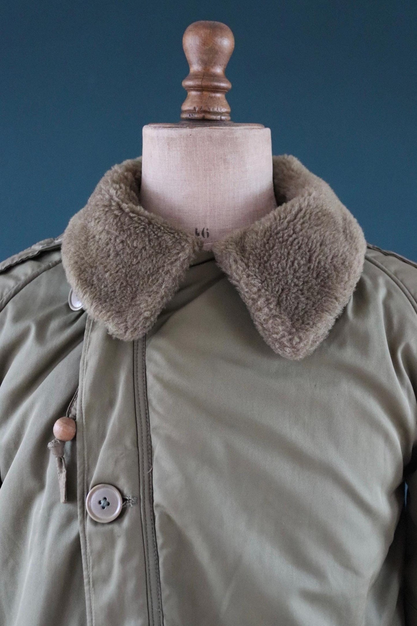 Vintage 1950s British army middle parka - 1st pattern military jacket - extreme cold weather - 42” chest