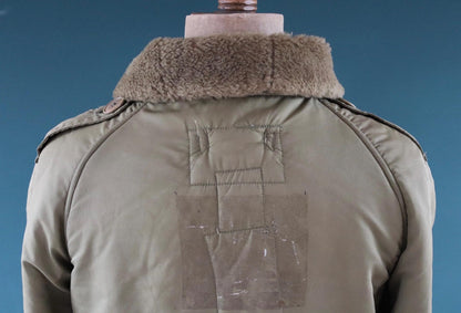 Vintage 1950s British army middle parka - 1st pattern military jacket - extreme cold weather - 42” chest