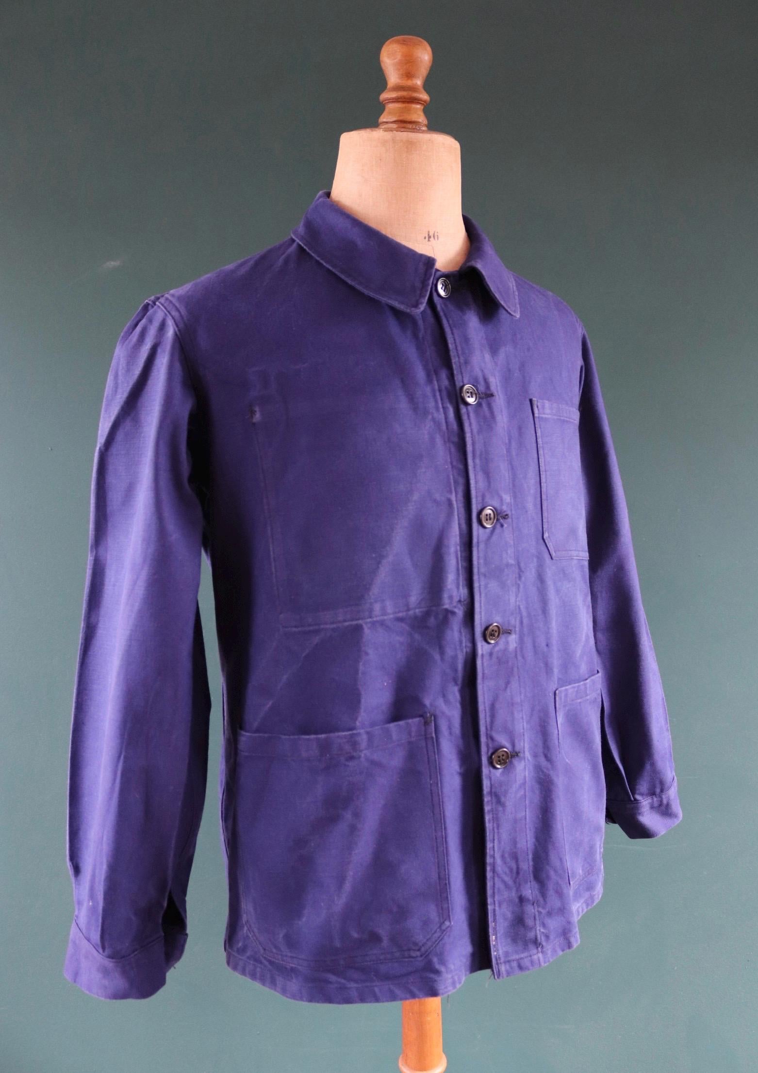 Vintage French workwear jacket - blue chore coat - 44” chest