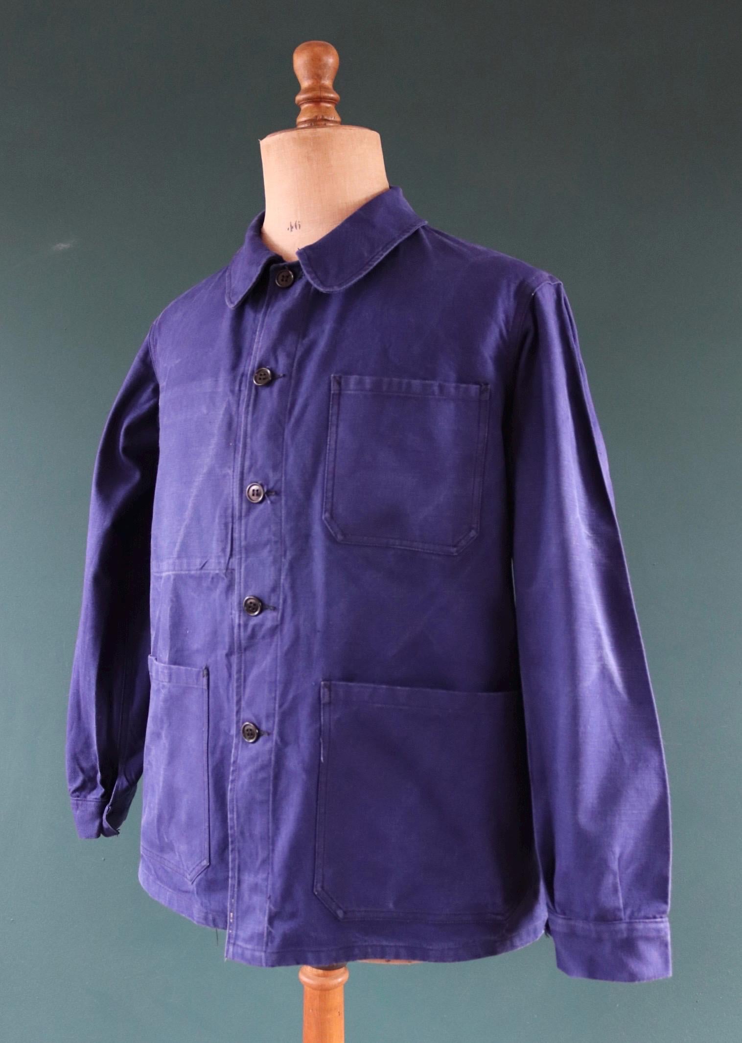 Vintage French workwear jacket - blue chore coat - 44” chest