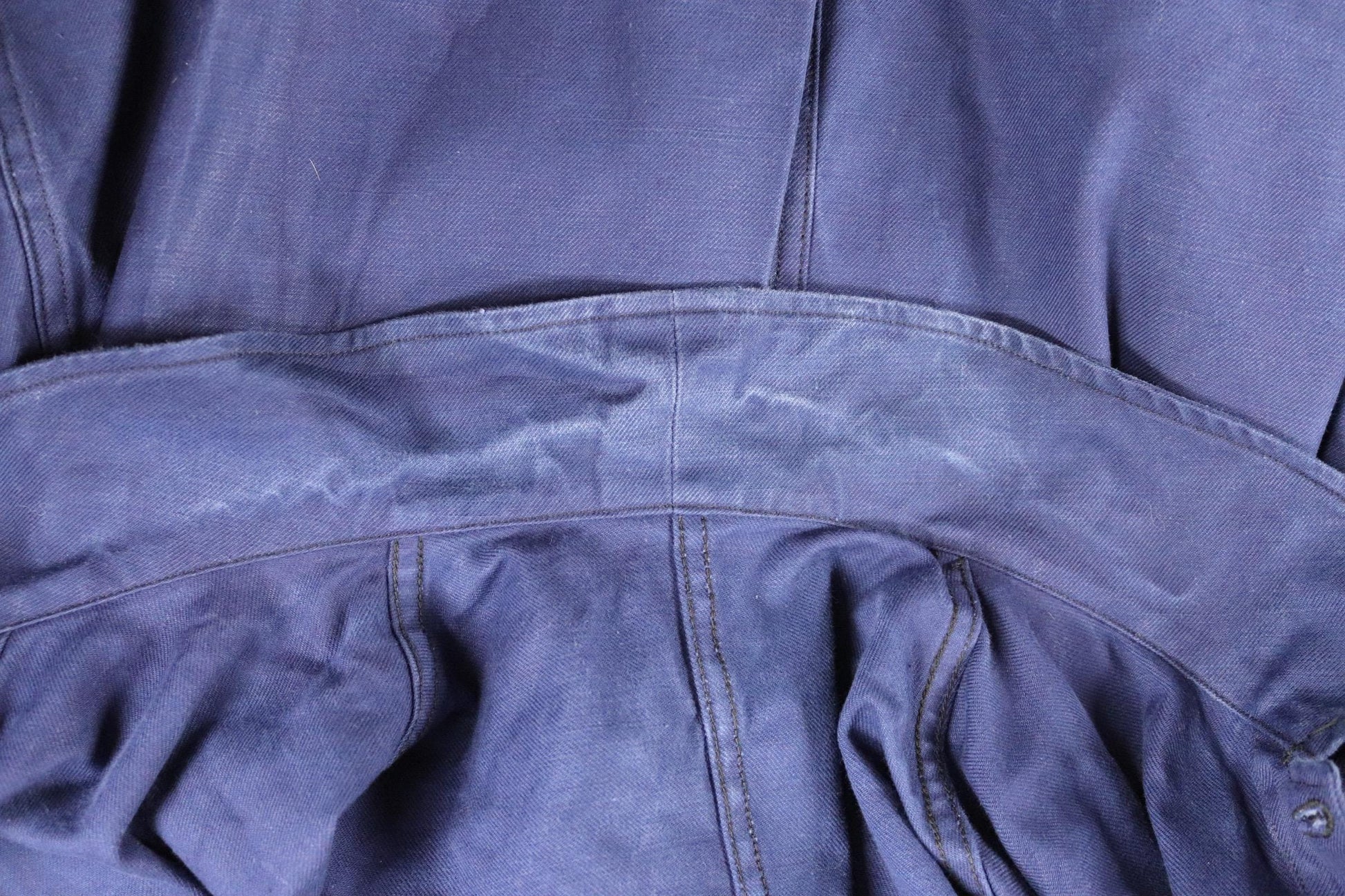 Vintage French workwear jacket - blue chore coat - 44” chest