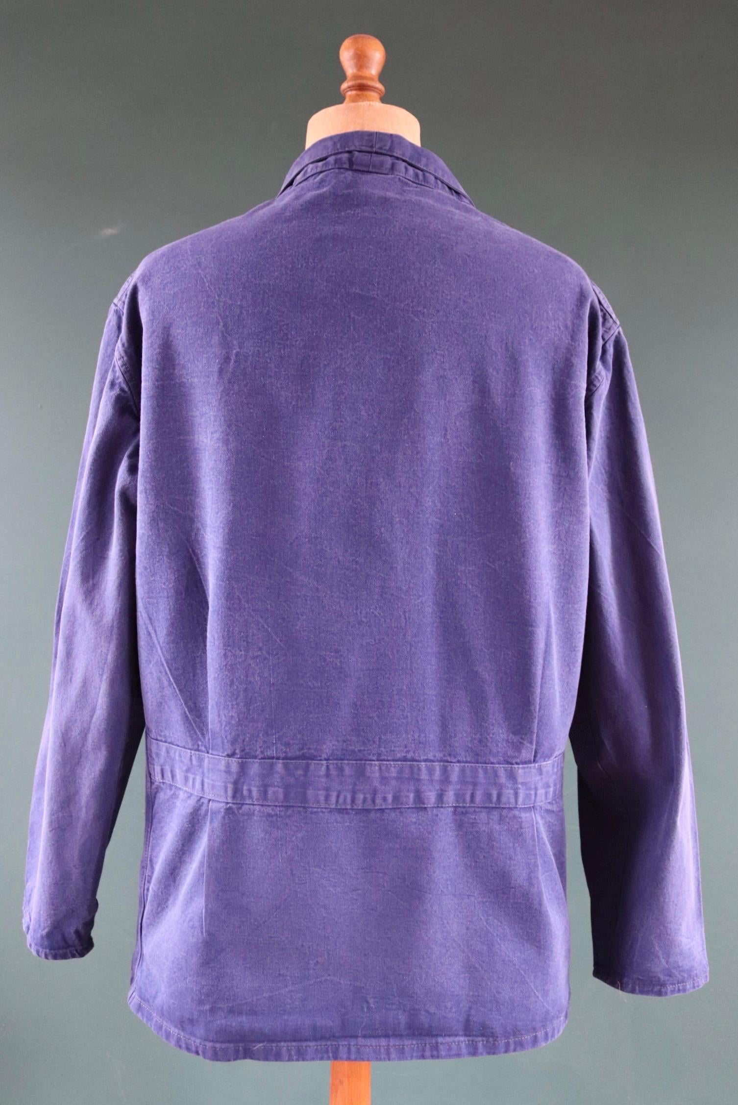 Vintage French workwear jacket - blue chore coat - 49” chest
