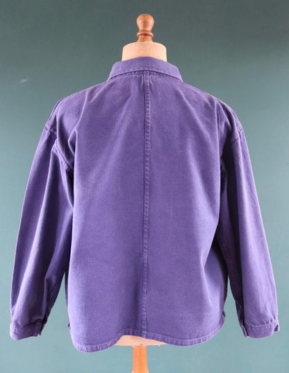 Vintage French workwear jacket - blue chore coat - 53” chest