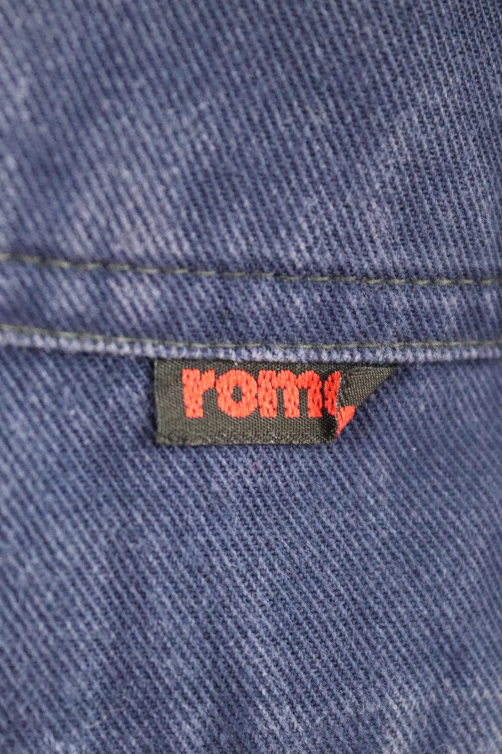 Vintage French workwear jacket - blue chore coat - 44” chest