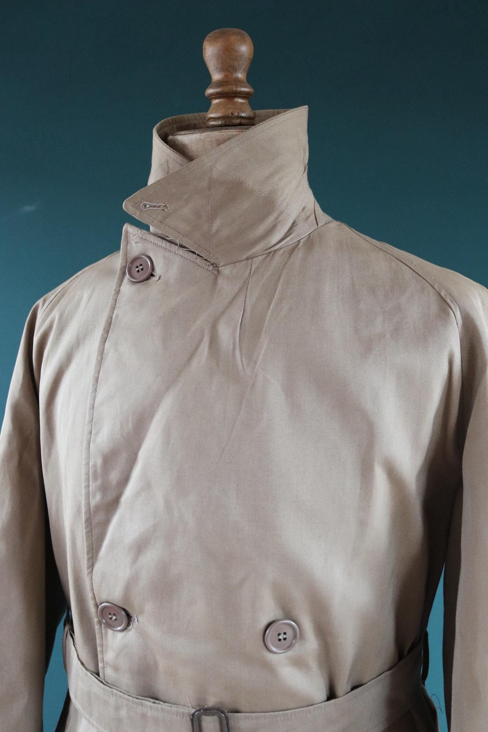 Vintage 1950s demob trench coat - WW2 British - gabardine rain coat - double breasted - 48” chest