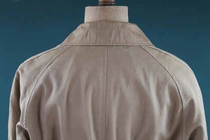 Vintage 1950s demob trench coat - WW2 British - gabardine rain coat - double breasted - 48” chest