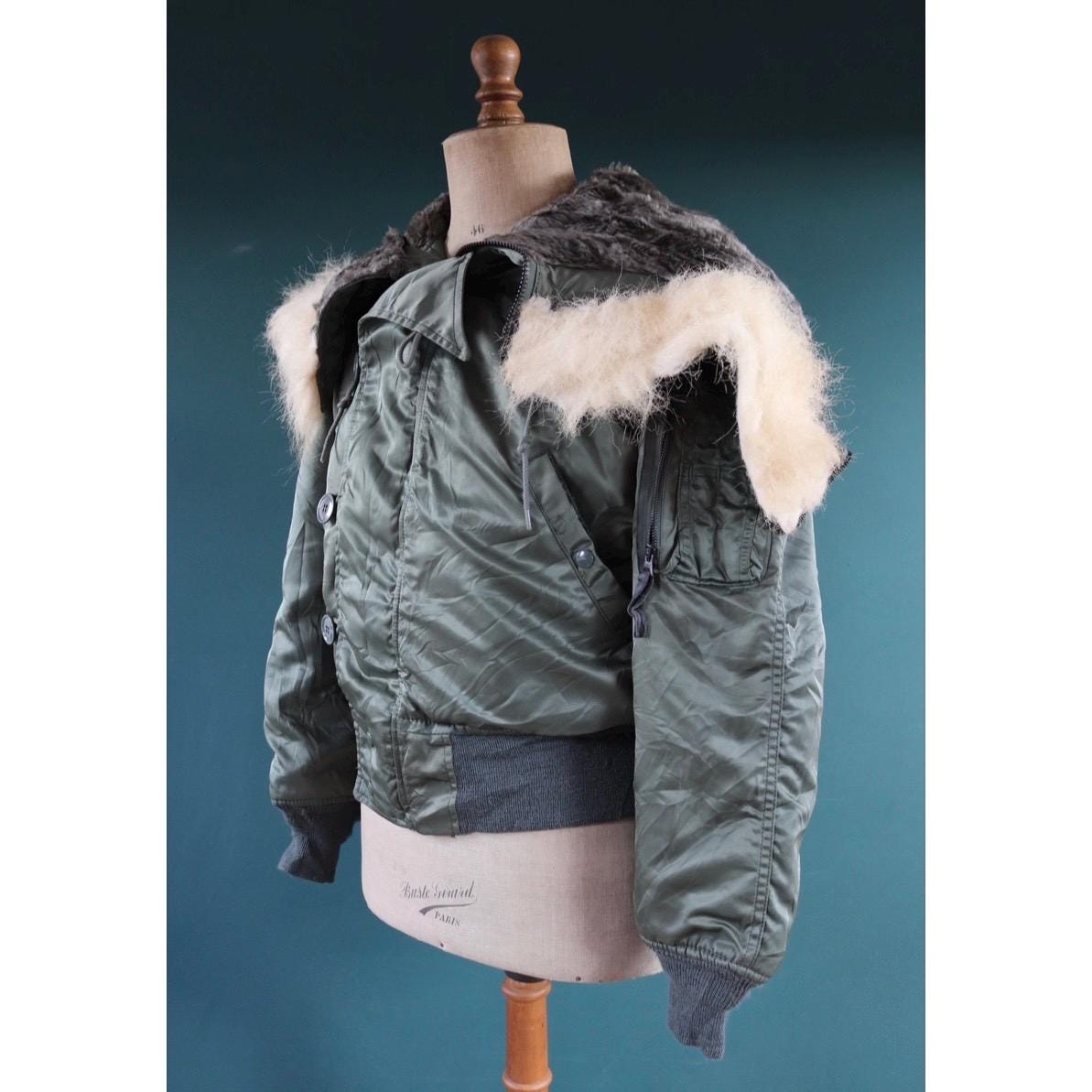 Vintage 1980s USAF N-2B jacket - military parka - extreme cold weather - split hood - 44" chest